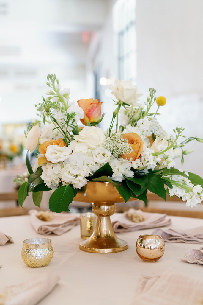 Il Mercato New Orleans wedding photographer florals