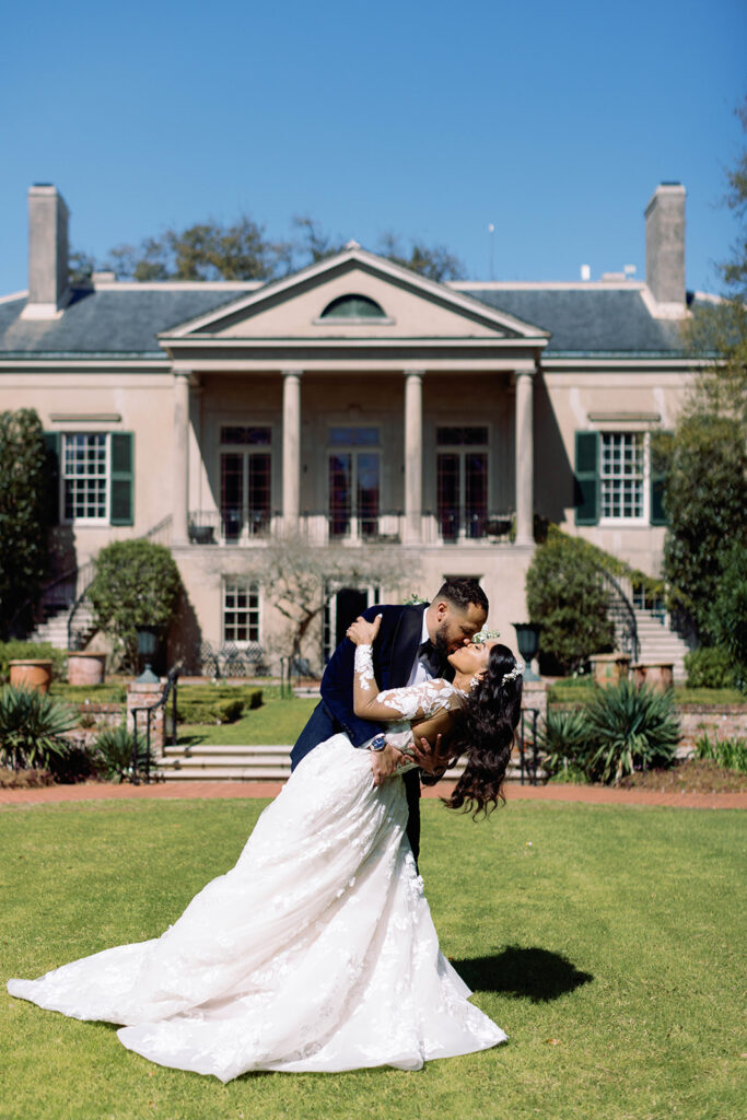 New Orleans wedding film photographer portraits Longue Vue 