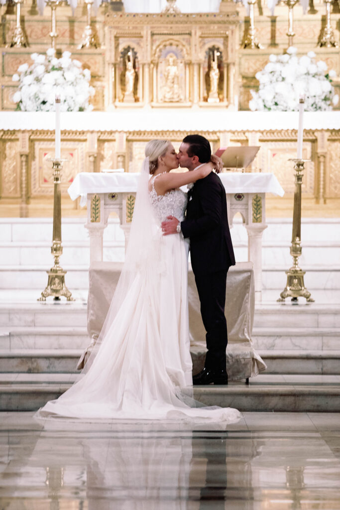 New Orleans wedding photographer Immaculate Conception Cheryl Cole Photography