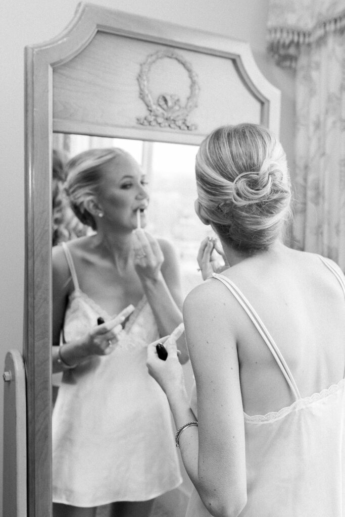 Bridal prep wedding photography tips New Orleans Hotel Monteleone