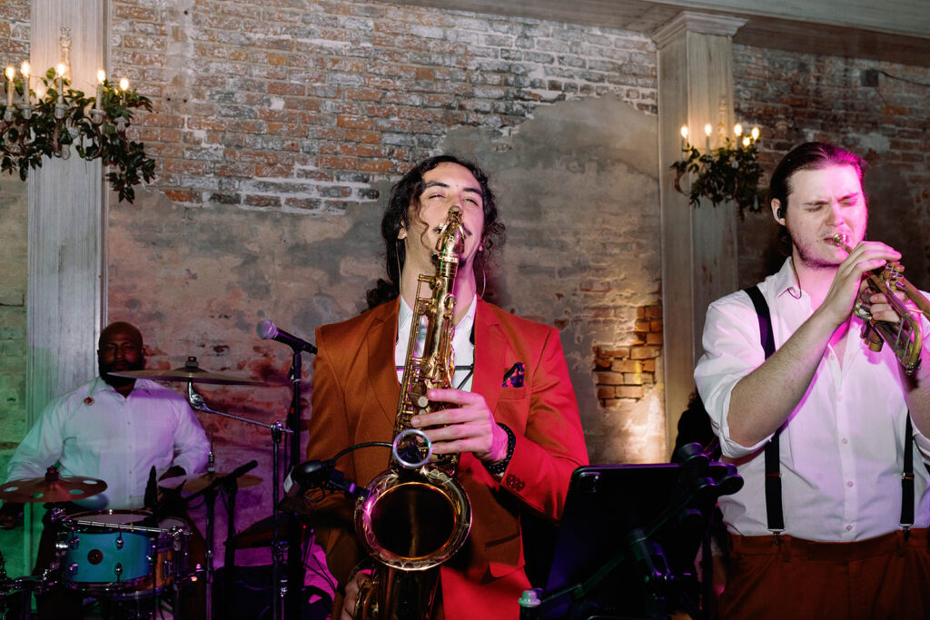 New Orleans photographer wedding reception wedding tips